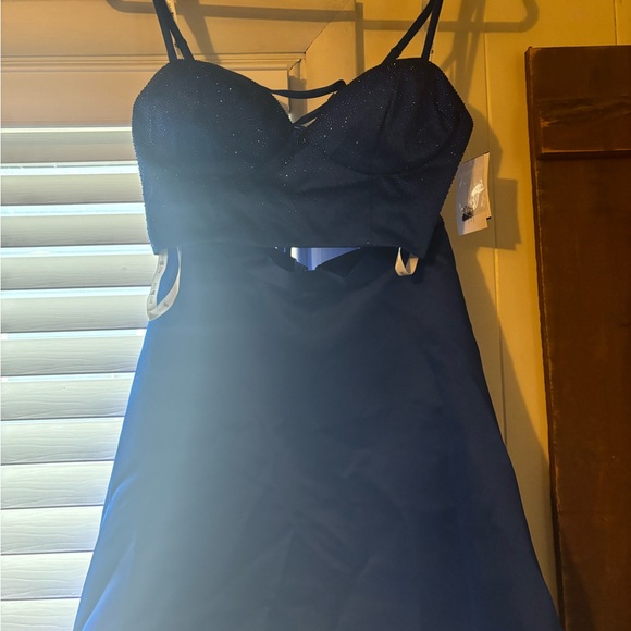 TWO PIECE FORMAL TOP WITH SKIRT - Picture 4 of 11